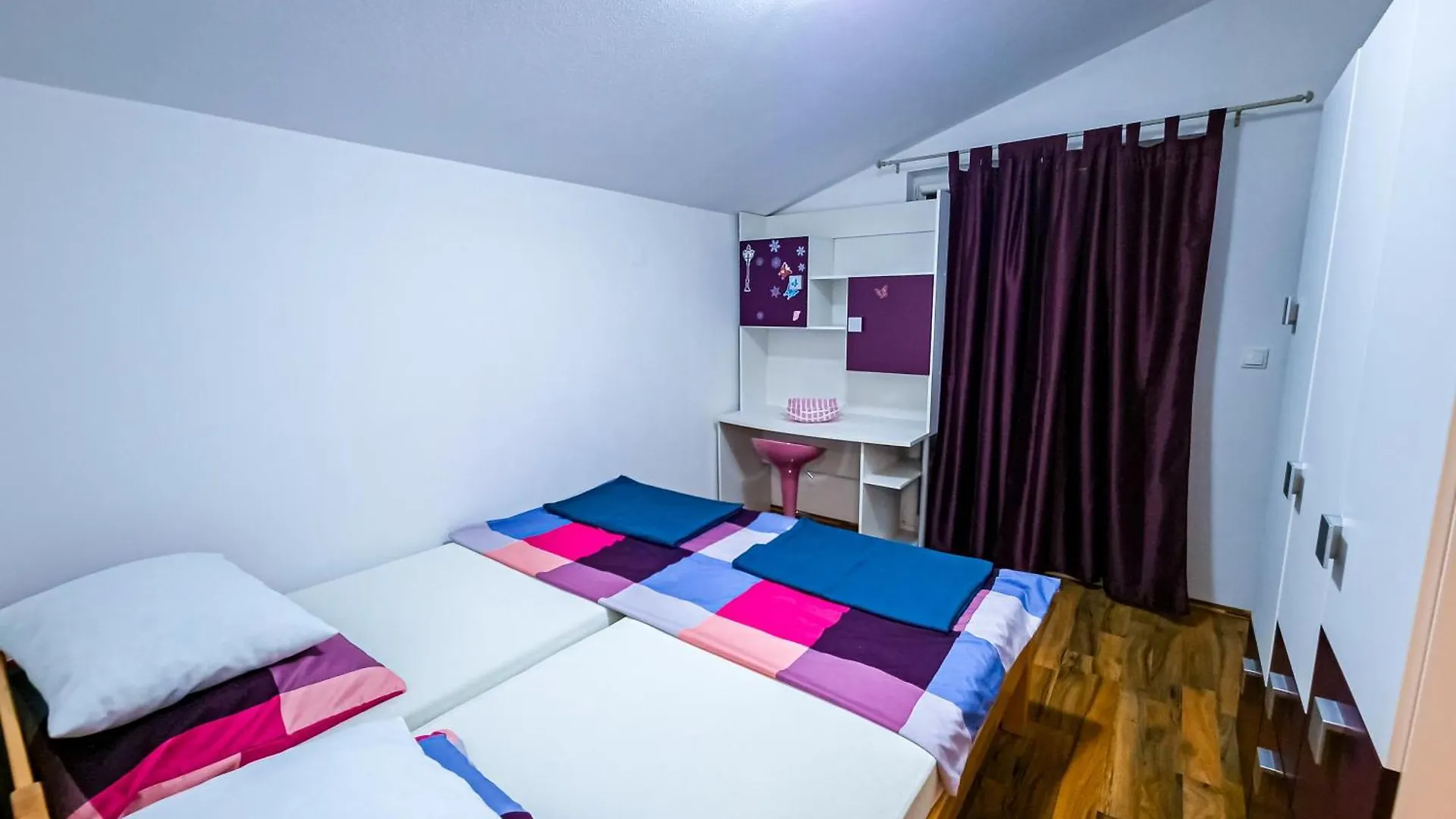 Apartments Mani Trogir