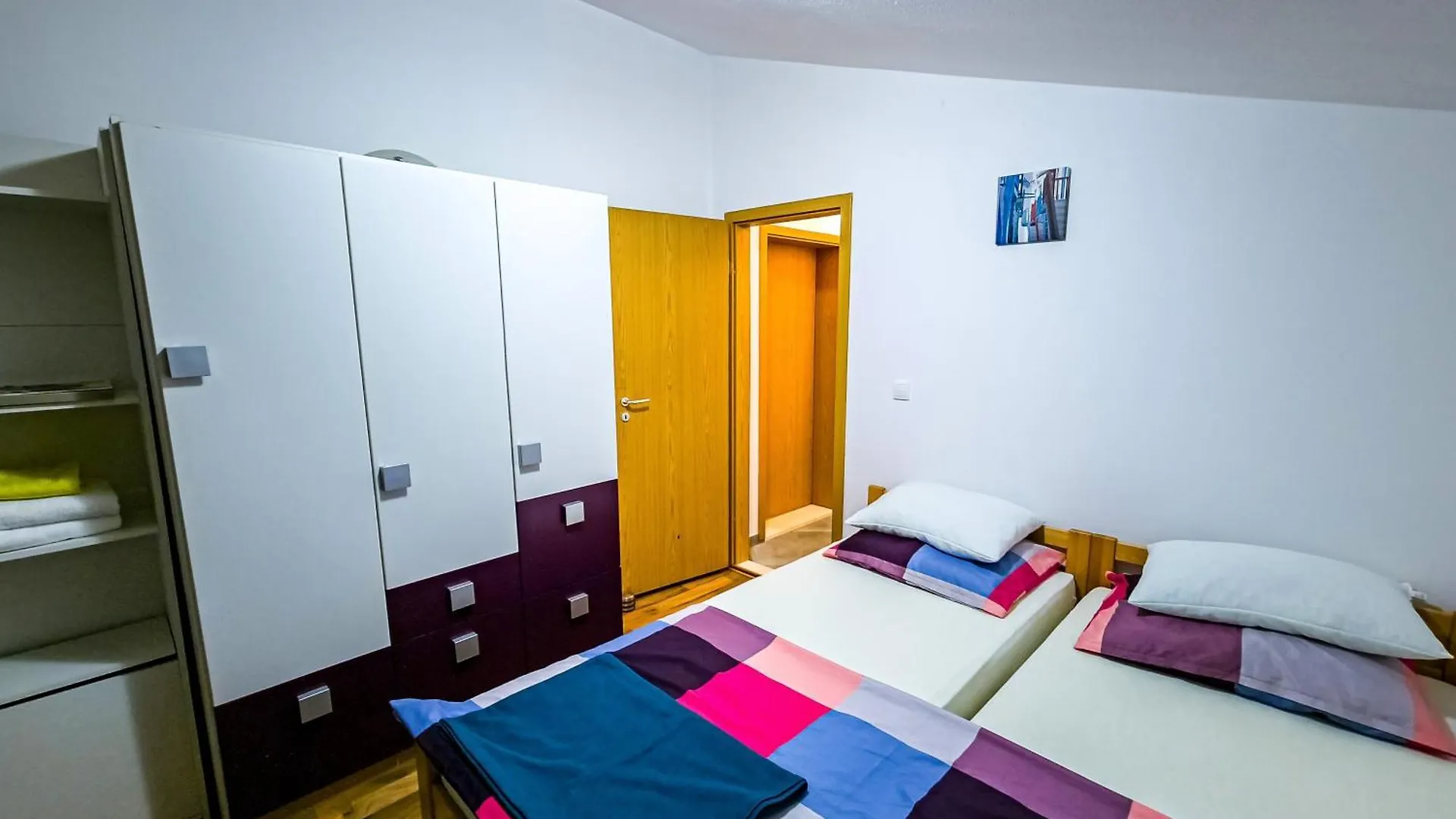 Apartments Mani Trogir 0*,  Croácia