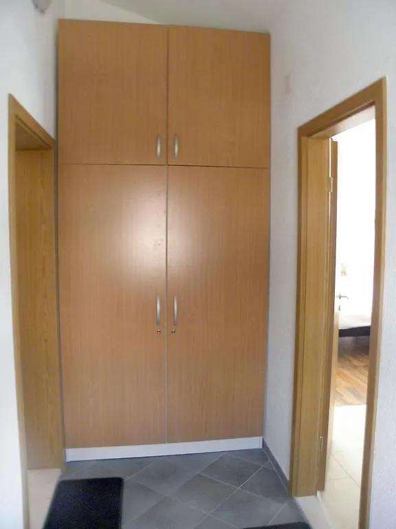 Apartments Mani Trogir